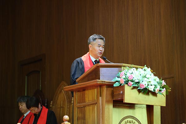 华东神学院举行2018年毕业感恩礼拜暨毕业典礼 华东神学院举行2018年毕业感恩礼拜暨毕业典礼